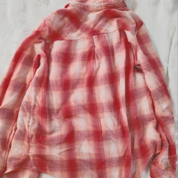Pink and white plaid long sleeve button up shirt size medium - Picture 6 of 6